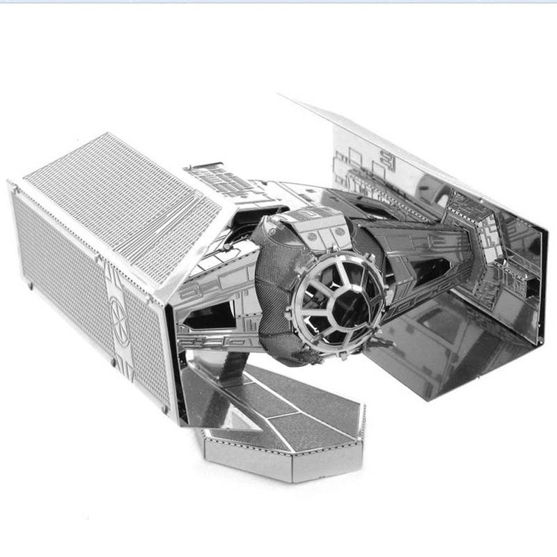 Metal Earth - Star Wars - Darth Vaders Tie Fighter - Image 3