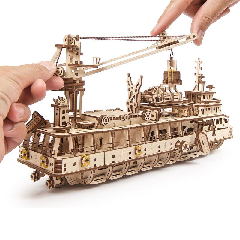 UGears - Research Vessel - Image 7