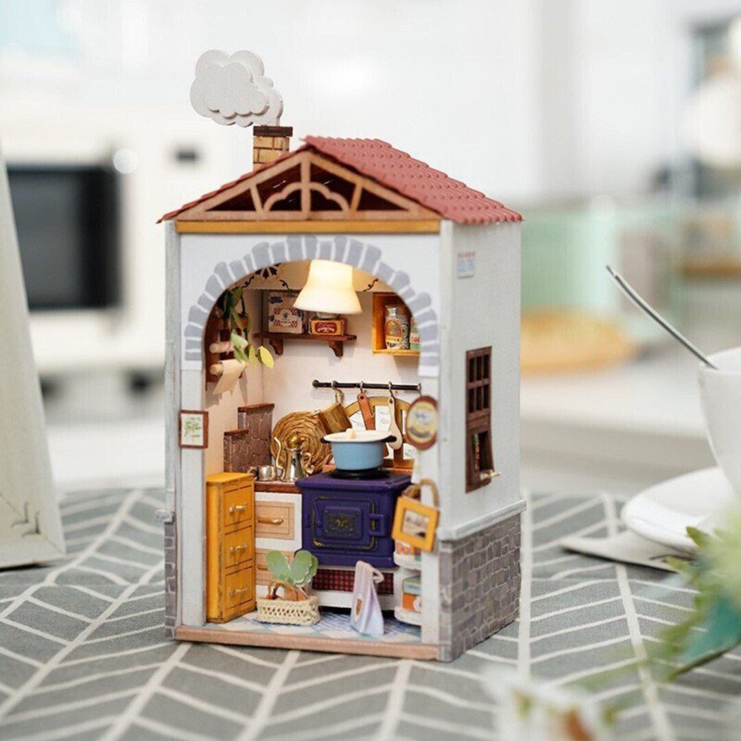 DIY Mini House - Flavour Kitchen - Image 4