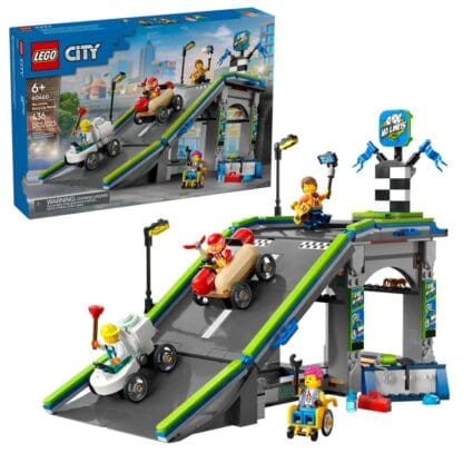 City - No Limits: Race Car Ramp Track - Image 2