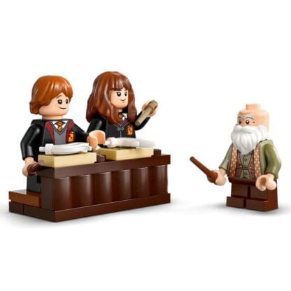 Harry Potter - Hogwarts™ Castle: Charms Class - Image 4