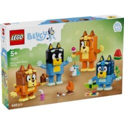 Bluey - Brick-Built Bluey Family