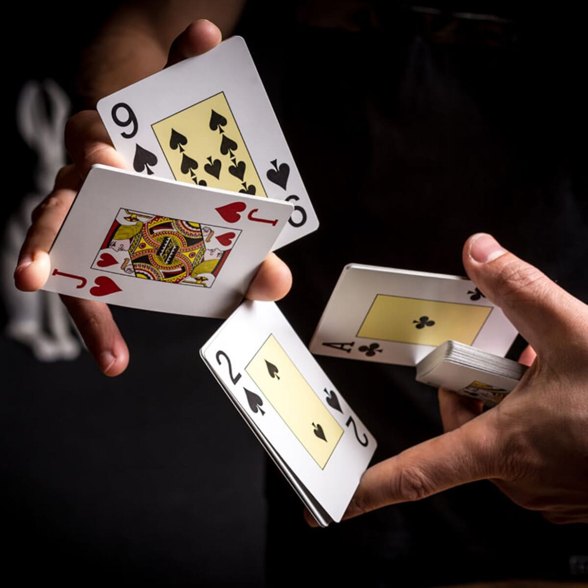 Queens Slipper - Cosentino Marked Magic Cards - Image 3