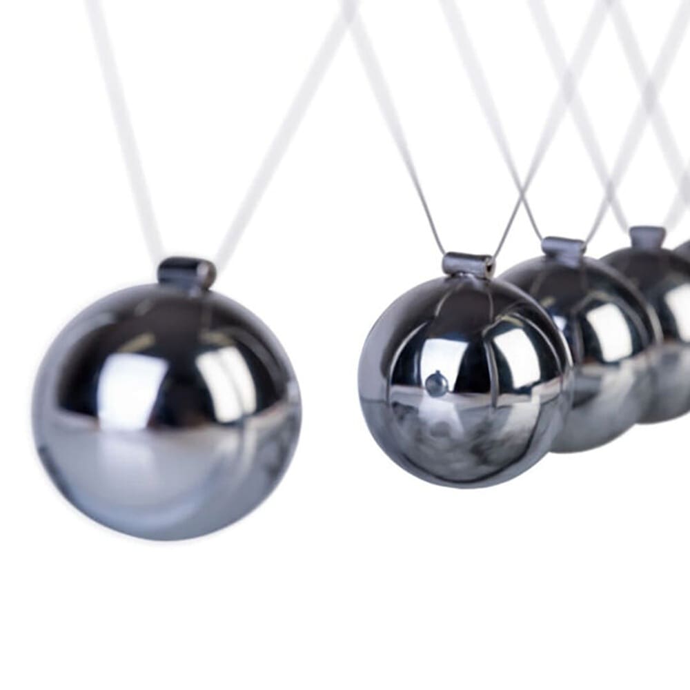 Newtons Cradle - White - Image 4